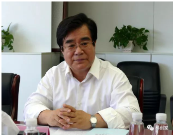 周延礼：网贷风险引发的金融监管观察与思考