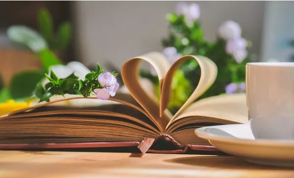 人生道路上做对这四件事，比你奋斗十年更有用！努力的你只是大器晚成而已